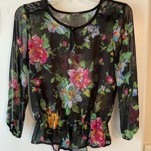 Lily Rose Sheer Floral Top Size Small